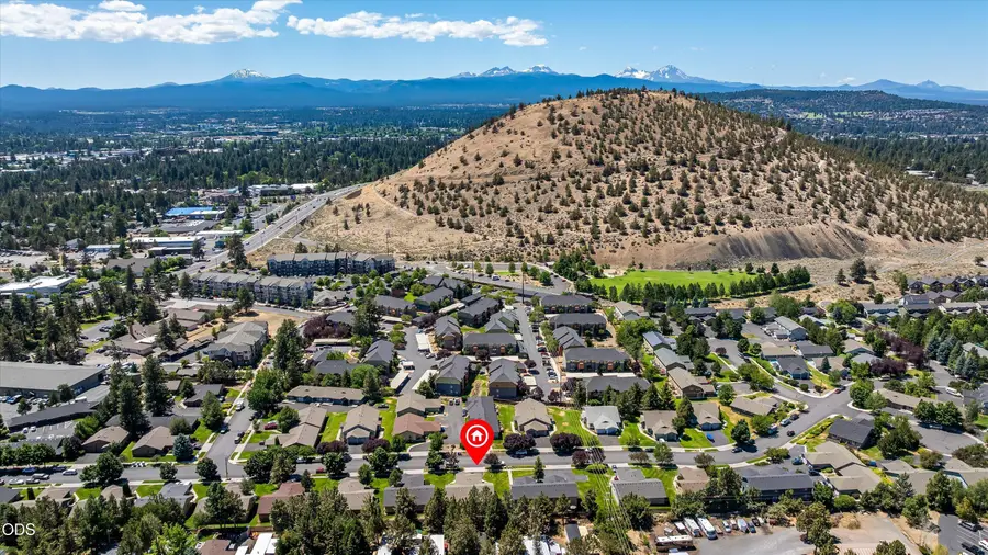 726 NE Savannah Drive, Bend, OR 97701 - #2