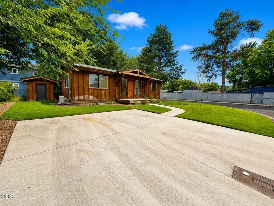 299 SE Togo Lane, Prineville, OR 97754 - #3