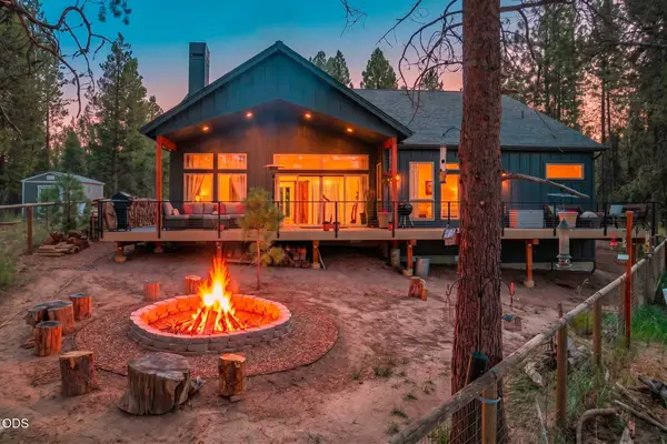54635 Silver Fox Drive, Bend, OR 97707