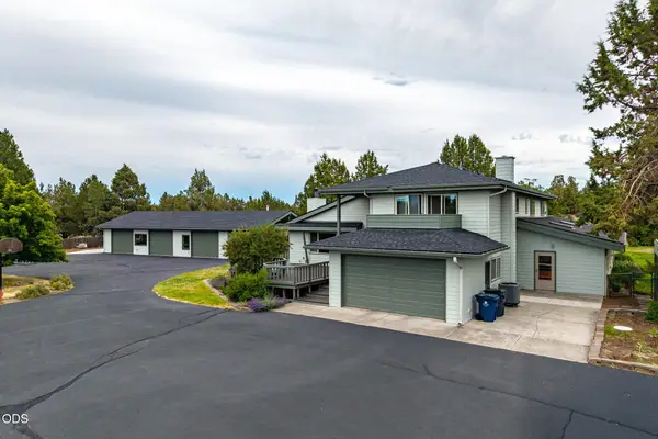 61670 Somerset Drive, Bend, OR 97702
