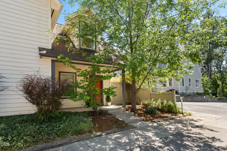 923 Bellview Avenue #2, Ashland, OR 97520 - #2
