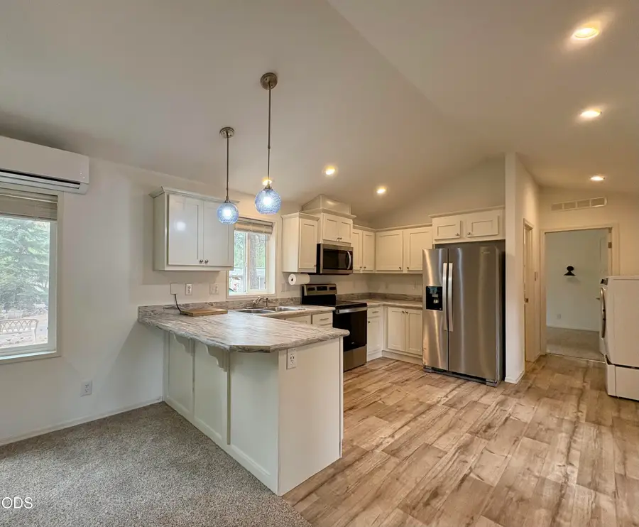 61060 Kings Lane #115, Bend, OR 97702 - #3
