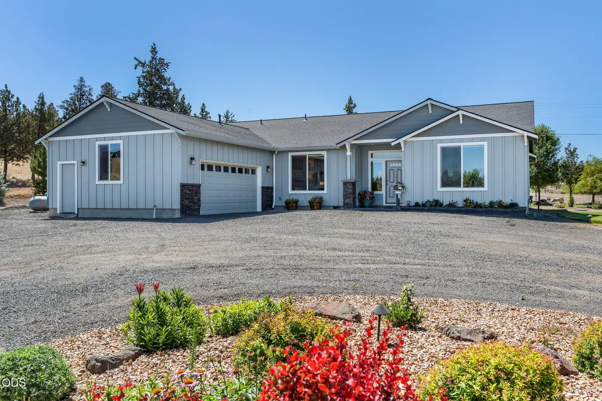 4137 NW 39th Drive, Redmond, OR 97756 - #1