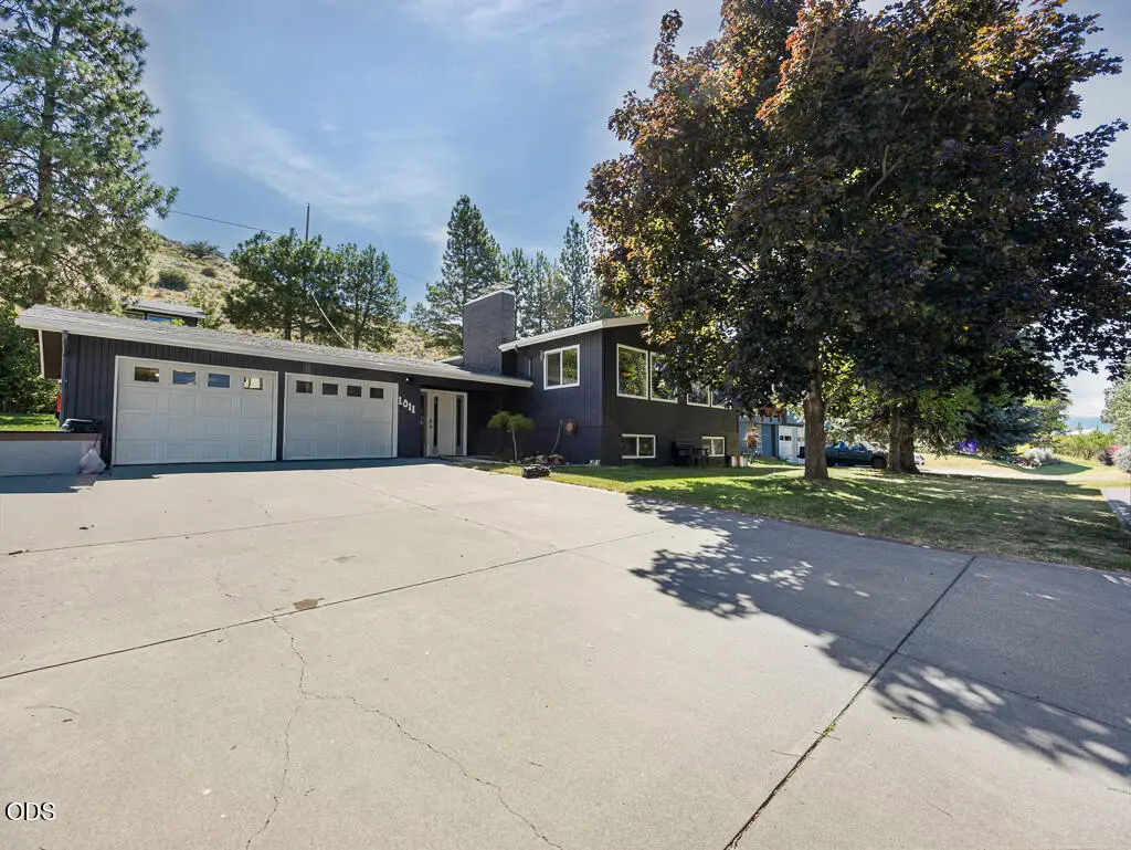 1011 Newcastle Avenue, Klamath Falls, OR 97601 - #1