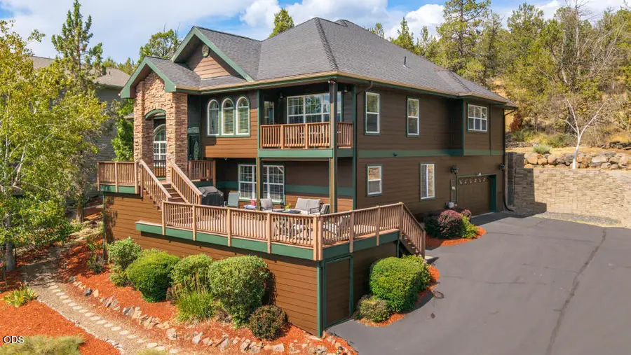 9629 Kestrel Road, Klamath Falls, OR 97601 - #2
