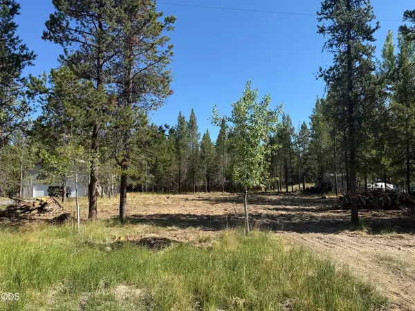 17464 Grebe Drive, Bend, OR 97707