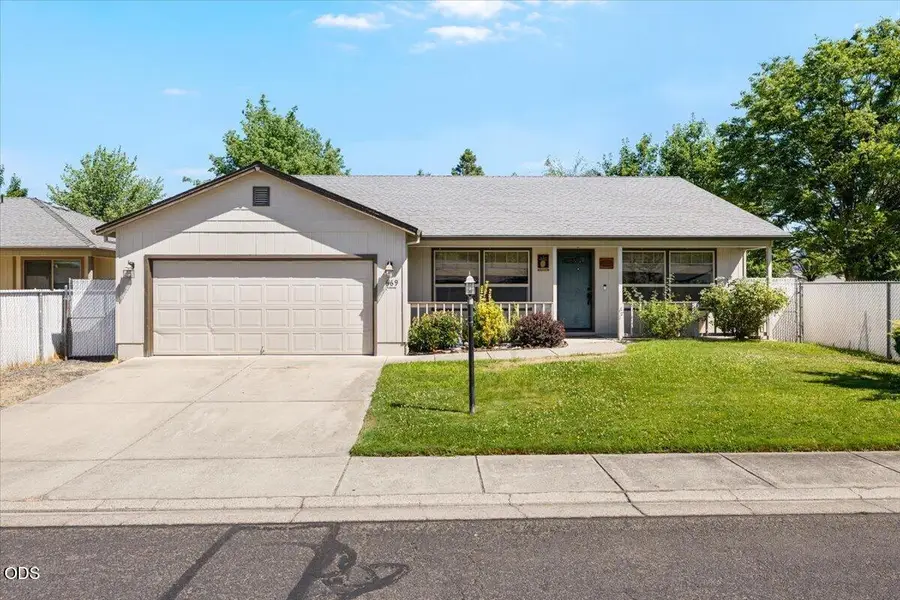 669 Karic Way, Eagle Point, OR 97524 - #2