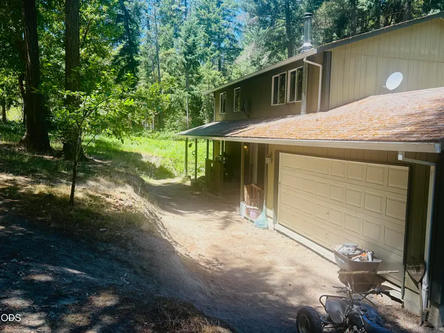 1202 Sheraton Drive, Williams, OR 97544 - #2