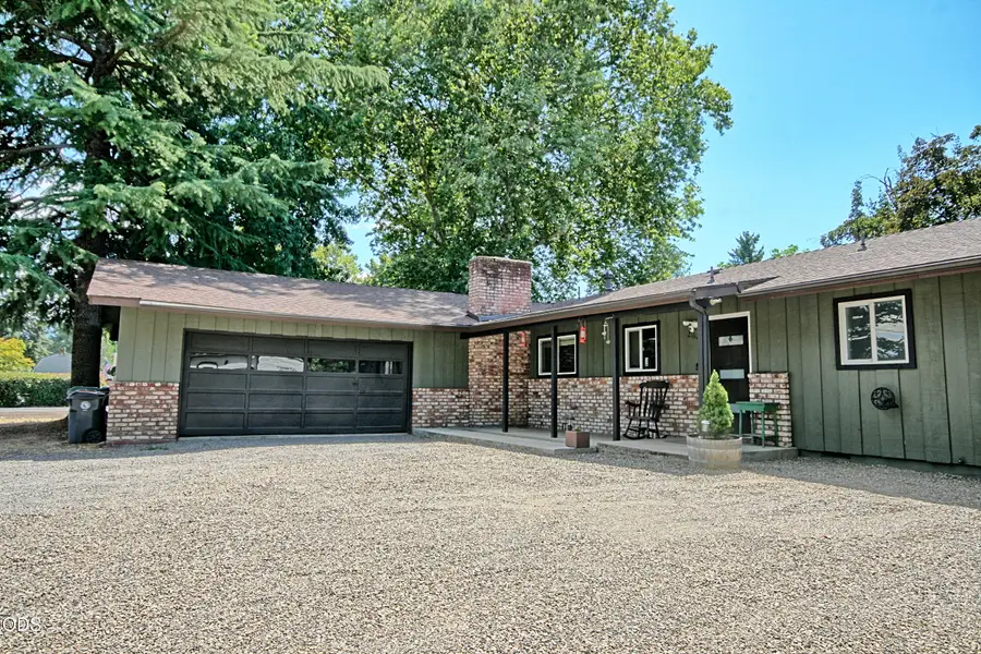 2162 Happy Valley Drive, Medford, OR 97501 - #2