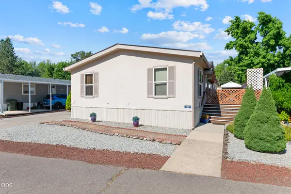 21 Brophy Way #UNIT 18, Shady Cove, OR 97539