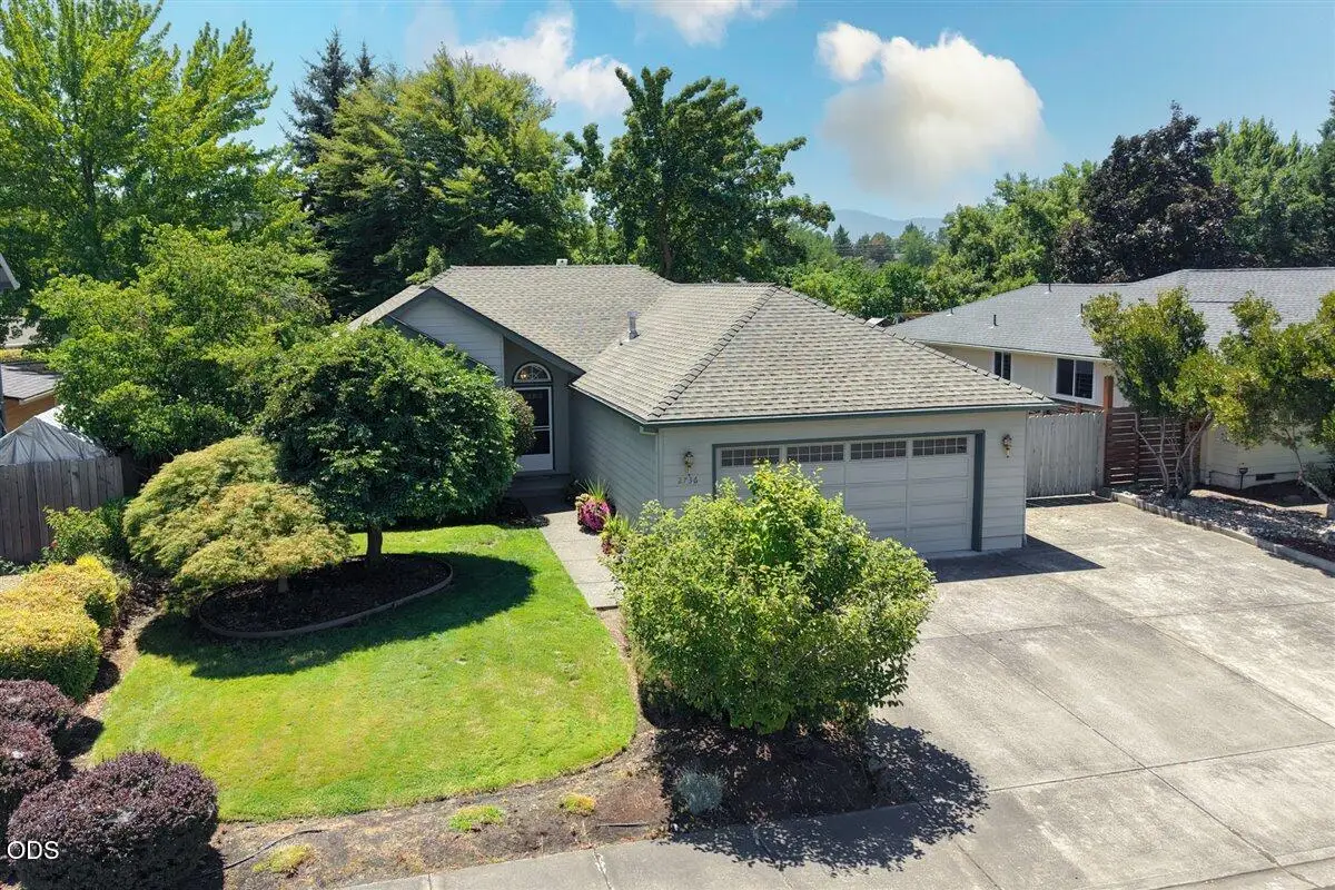 2736 Juanita Avenue, Medford, OR 97504 - #1