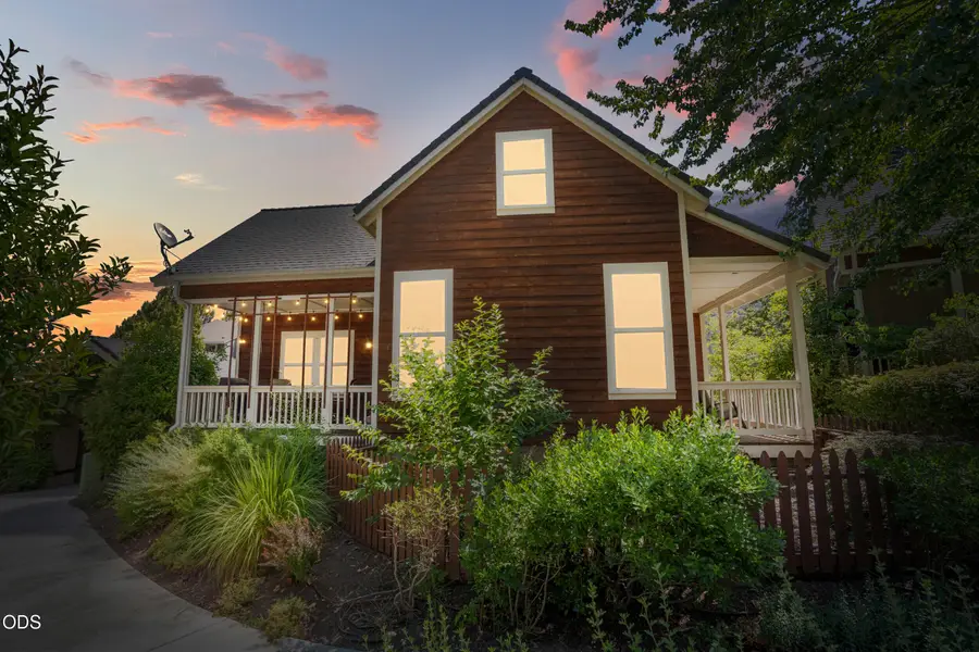2277 Siskiyou Boulevard, Ashland, OR 97520 - #2