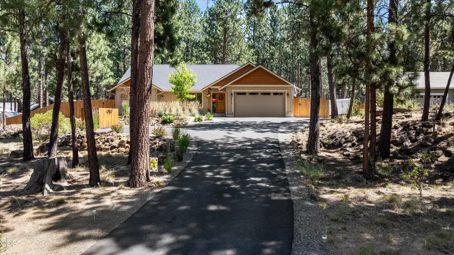 60134 Turquoise Road, Bend, OR 97702 - #2