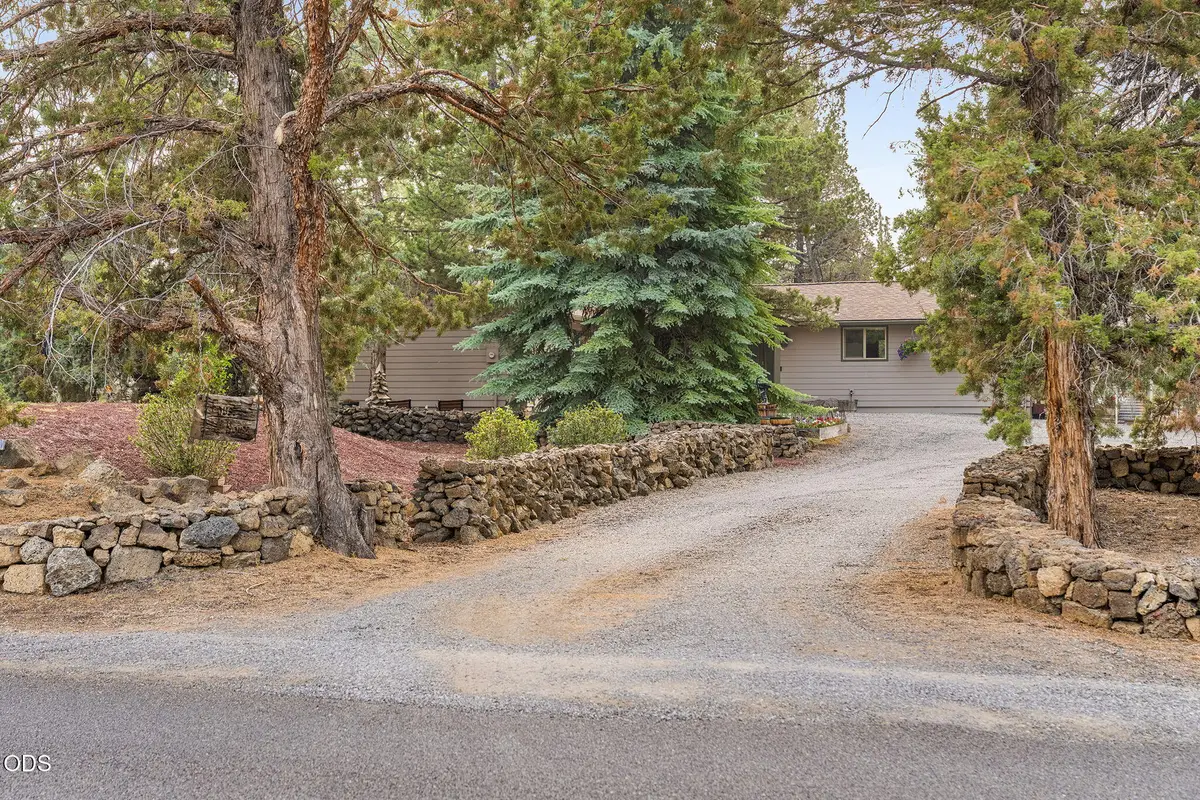 64699 Mcgrath Road, Bend, OR 97701 - #1