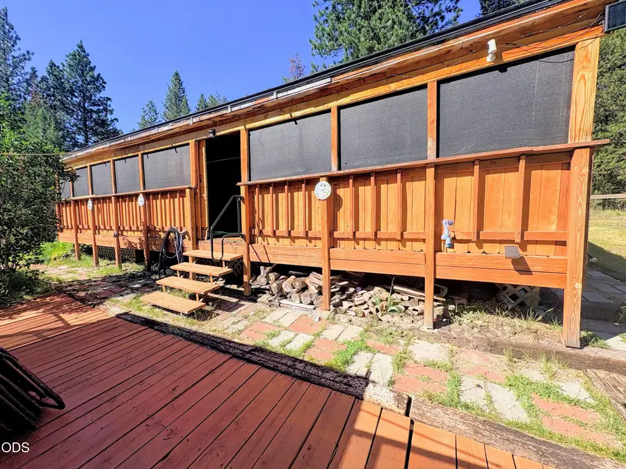 137127 Main Street, Crescent, OR 97733 - #3