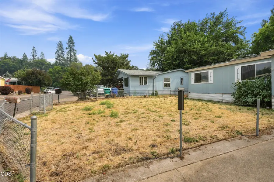 222 Meadow Lane, Eagle Point, OR 97524 - #2