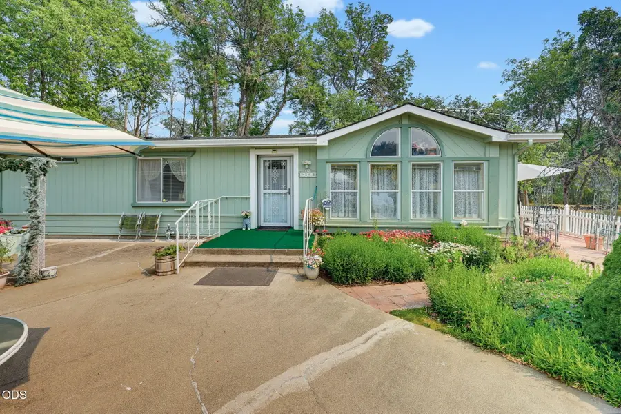 9561 Hwy-140, Eagle Point, OR 97524 - #2