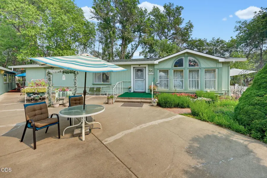 9561 Hwy-140, Eagle Point, OR 97524 - #3
