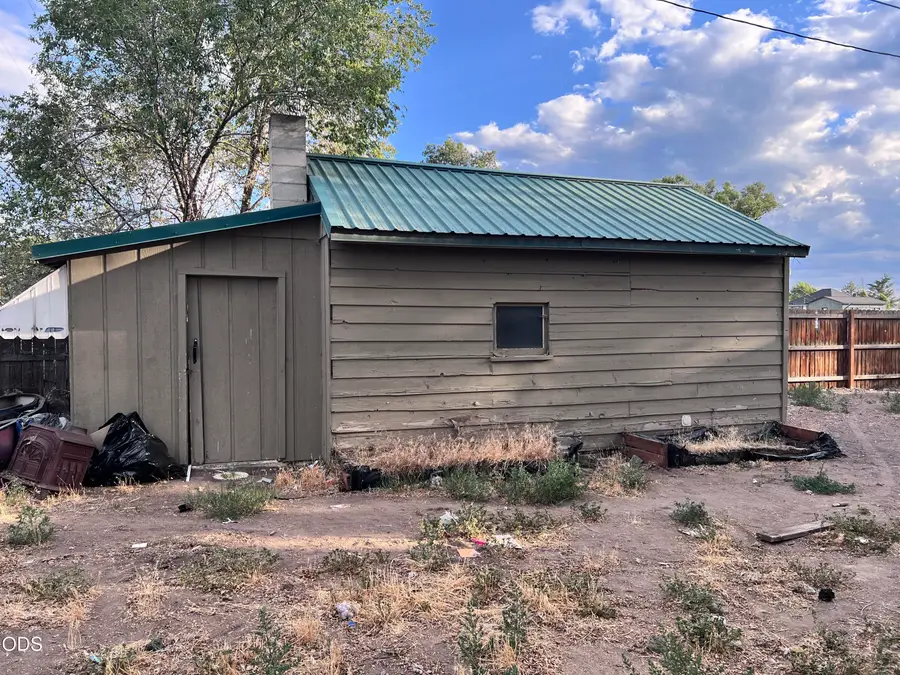 226 SE Jackson Street, Redmond, OR 97756 - #2
