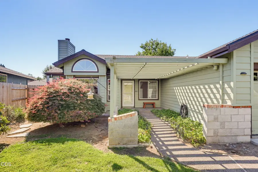 851 Ridgeway Circle, Medford, OR 97504 - #2