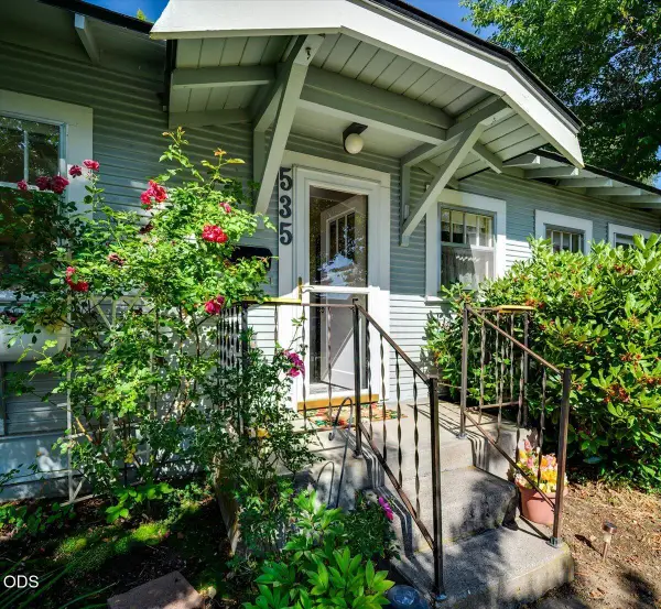 535 SW 10th Street, Redmond, OR 97756