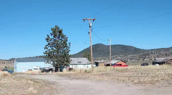 42978 Walnut Street, Beatty, OR 97621