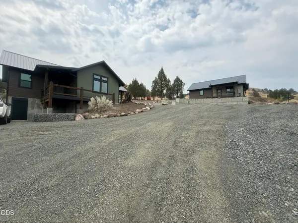 140 SE Bunchgrass Road, John Day, OR 97845