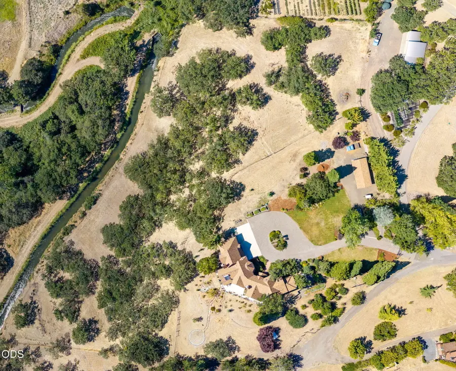 808 Pompadour Drive, Ashland, OR 97520 - #3