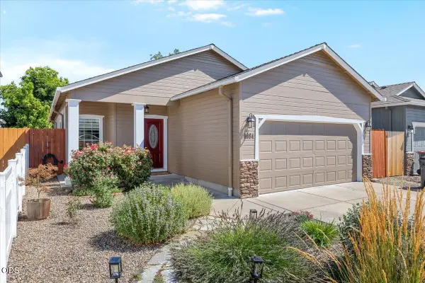 1084 Katie Mae Drive, Medford, OR 97501