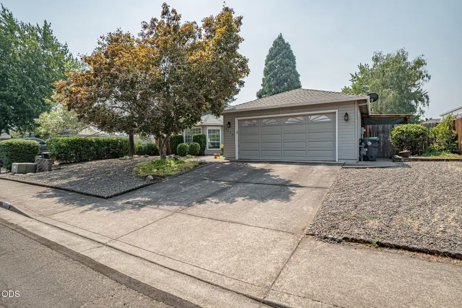 1173 Ginger Way, Medford, OR 97501 - #3