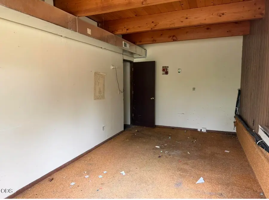 207 E Yahooskin Street, Chiloquin, OR 97624 - #3