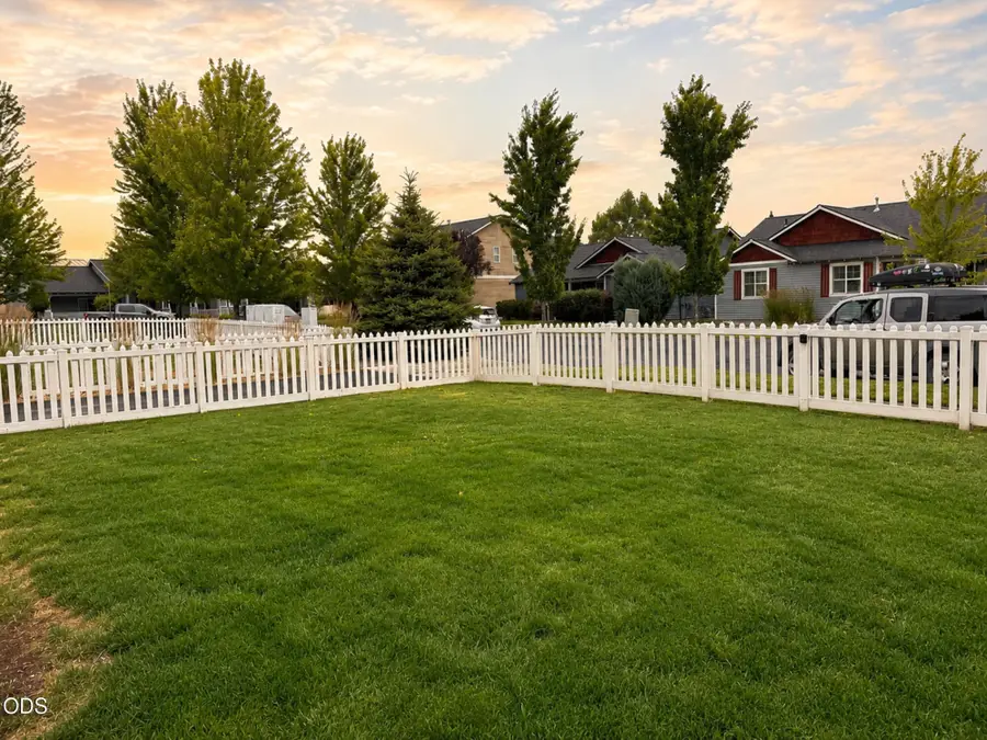 61367 Woodbury Lane, Bend, OR 97702 - #3