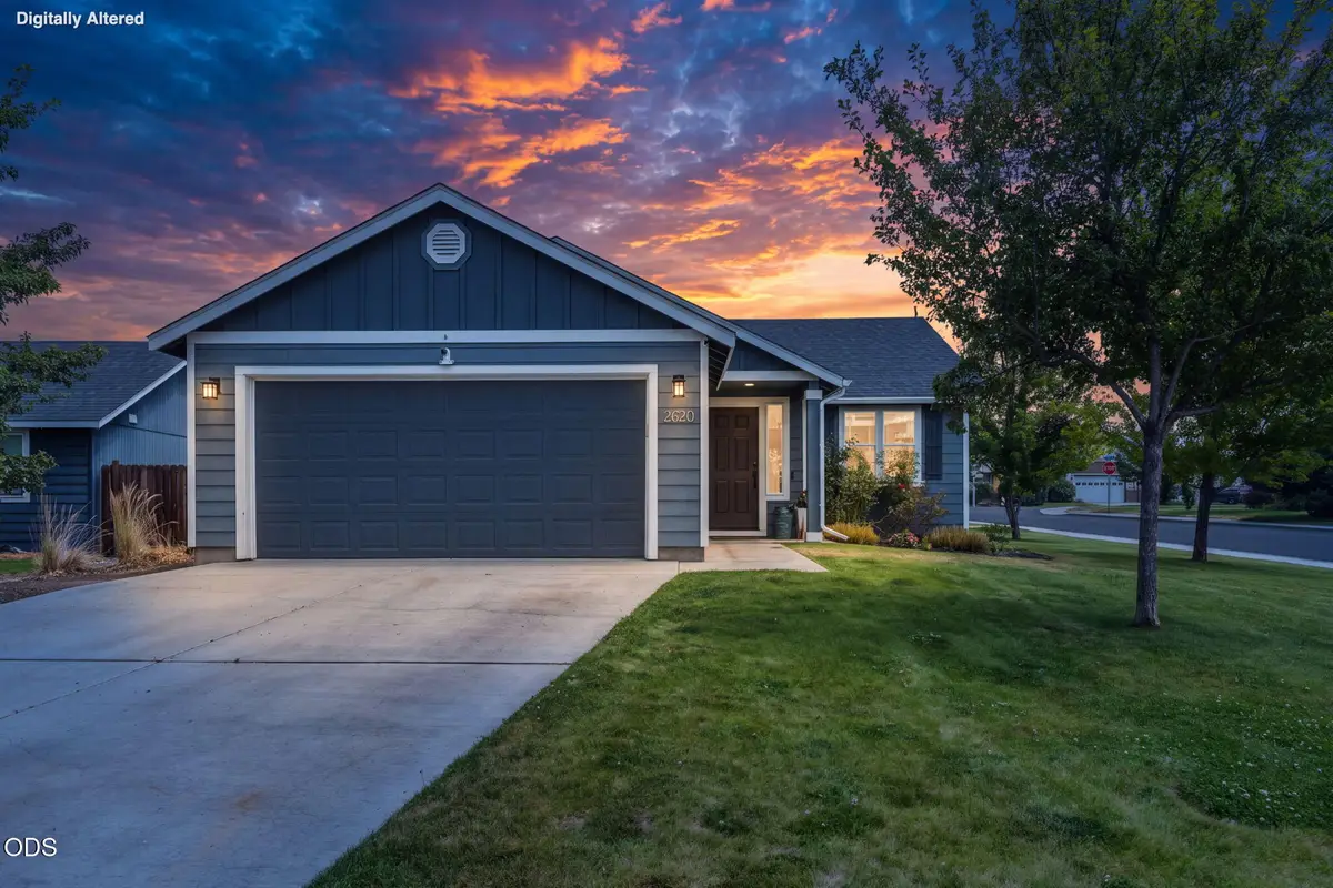 2620 NE 3rd Street, Redmond, OR 97756 - #1
