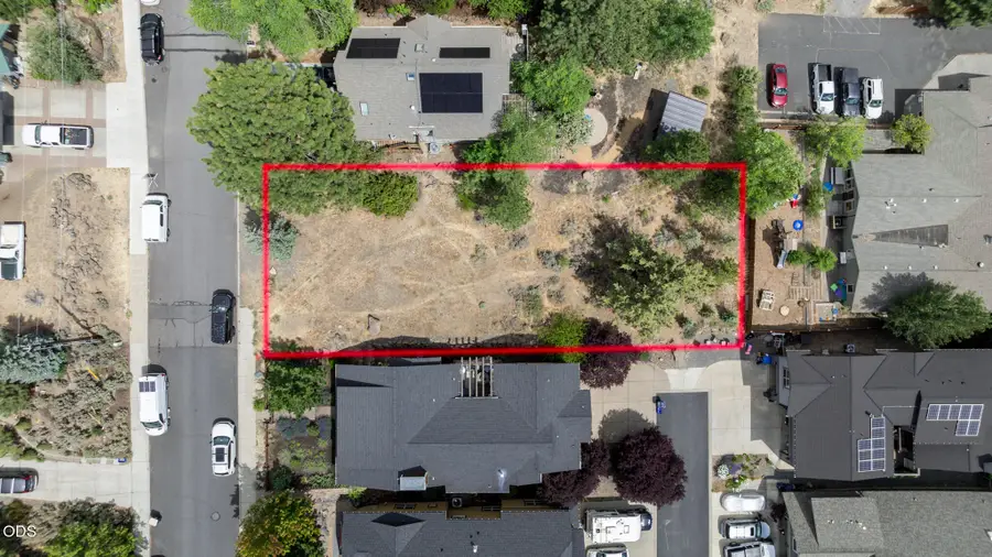 1259 NW Ogden Avenue, Bend, OR 97703 - #2