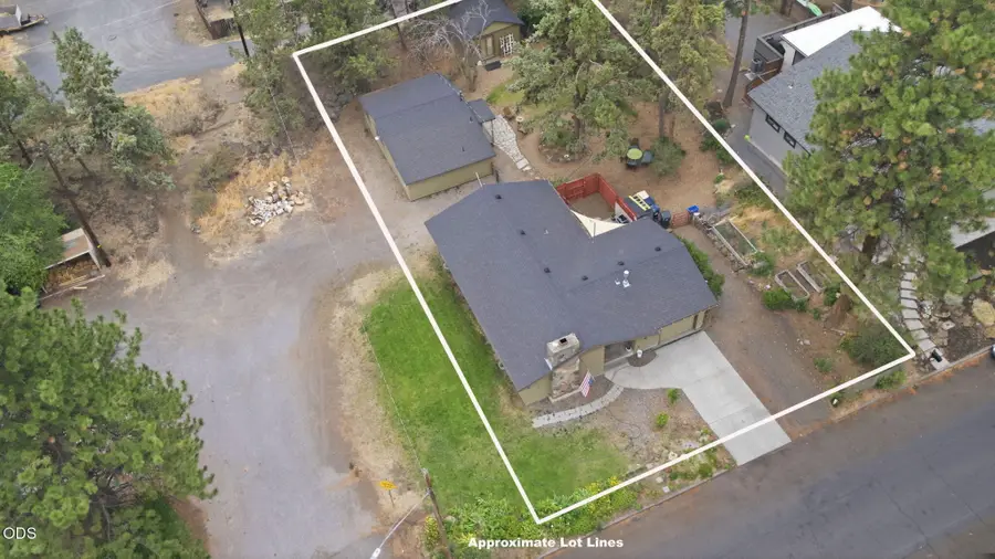 669 NE Lafayette Avenue, Bend, OR 97701 - #2