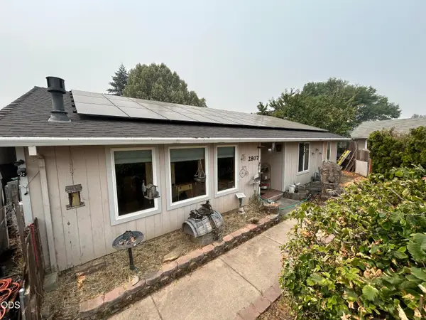 2807 Hammer Court, Medford, OR 97501