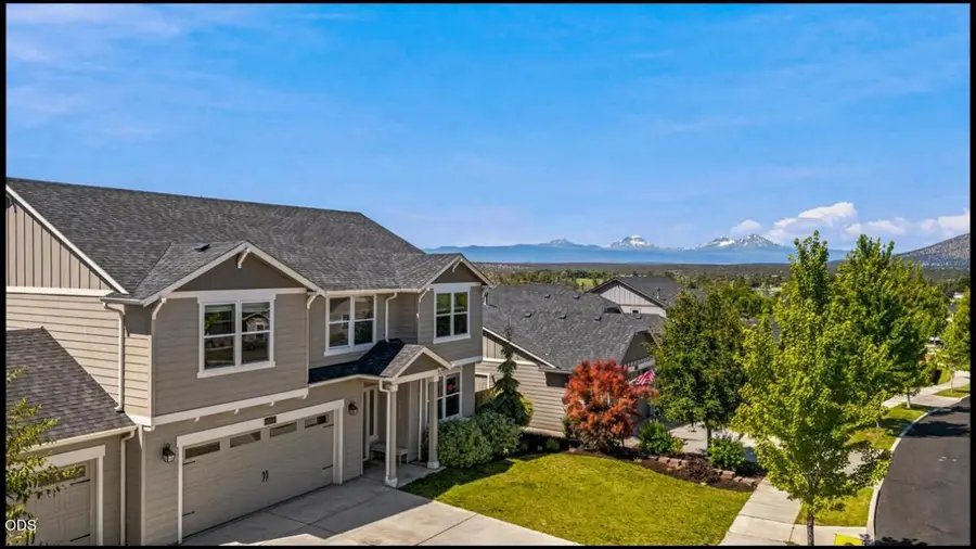 4594 SW Volcano View Way, Redmond, OR 97756 - #3