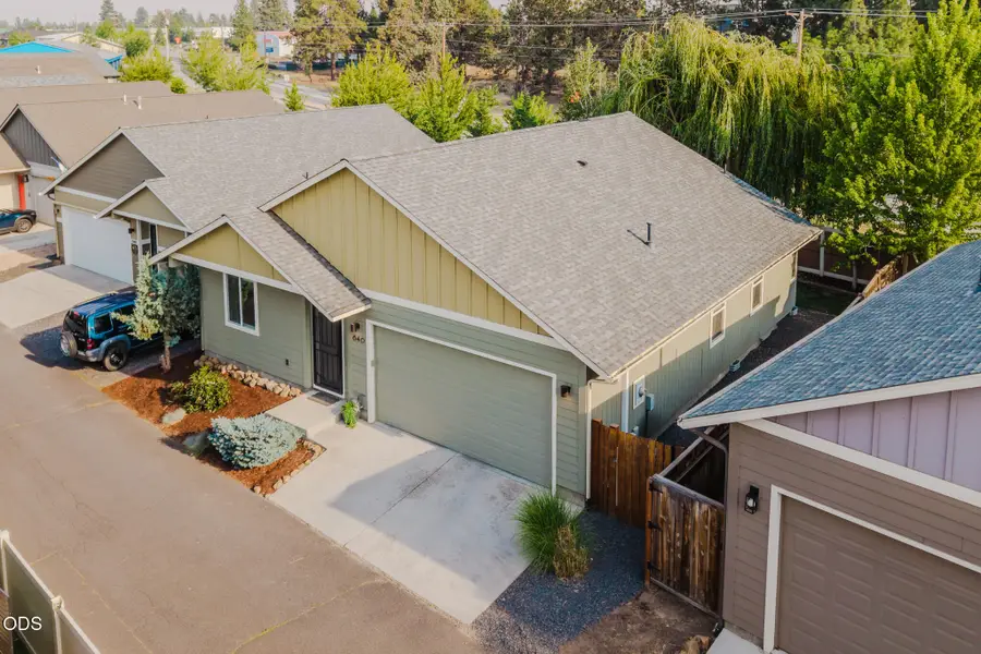 640 SE Reed Market Road, Bend, OR 97702 - #2