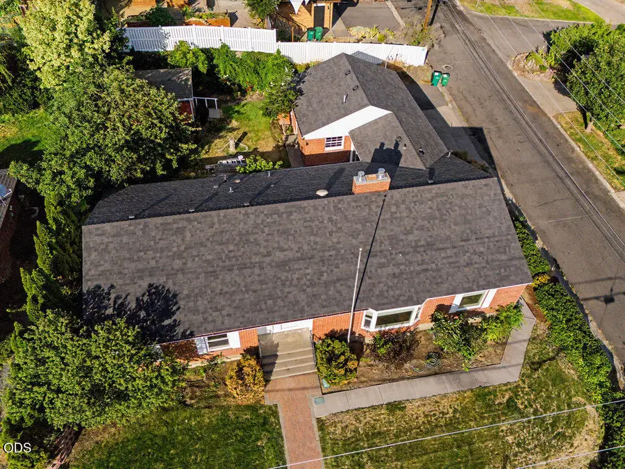 605 Hillside Avenue, Klamath Falls, OR 97601 - #2