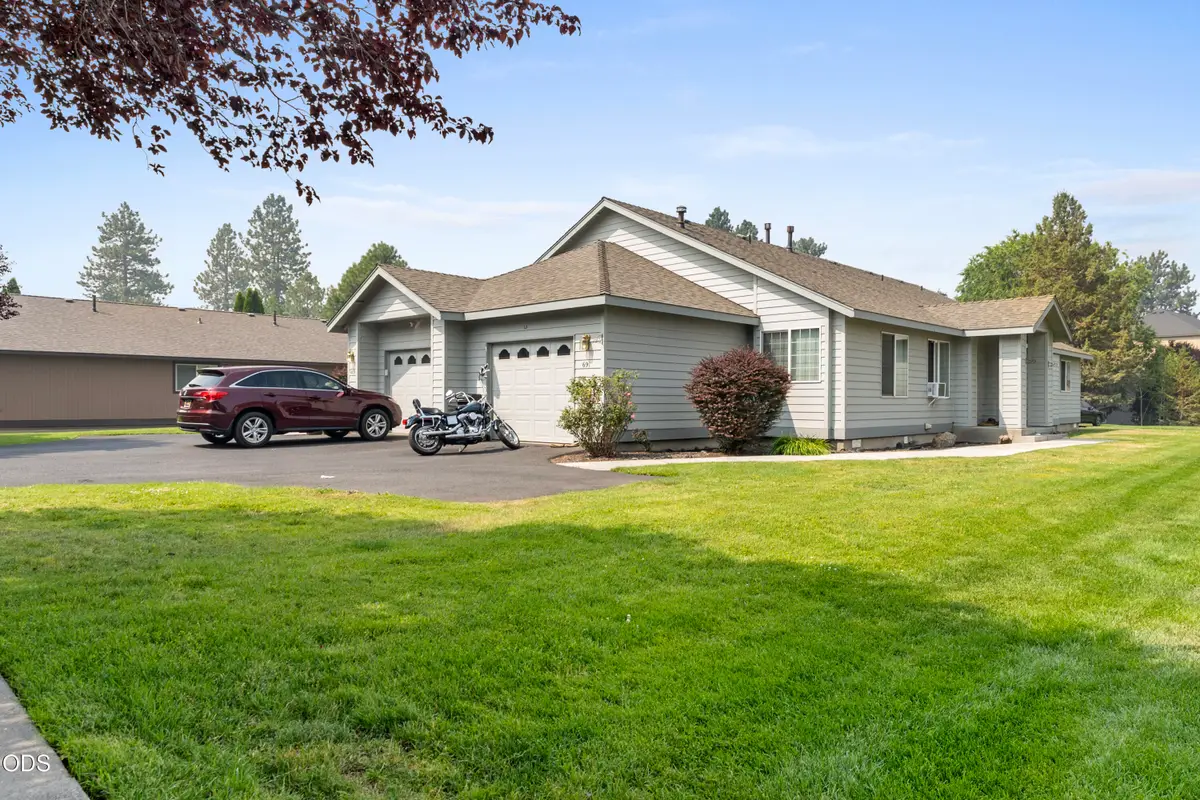 689 NE Savannah Drive, Bend, OR 97701 - #1