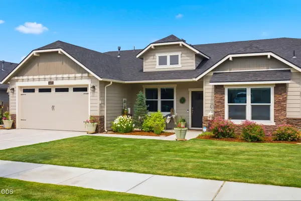 4471 SW Majestic Avenue, Redmond, OR 97756
