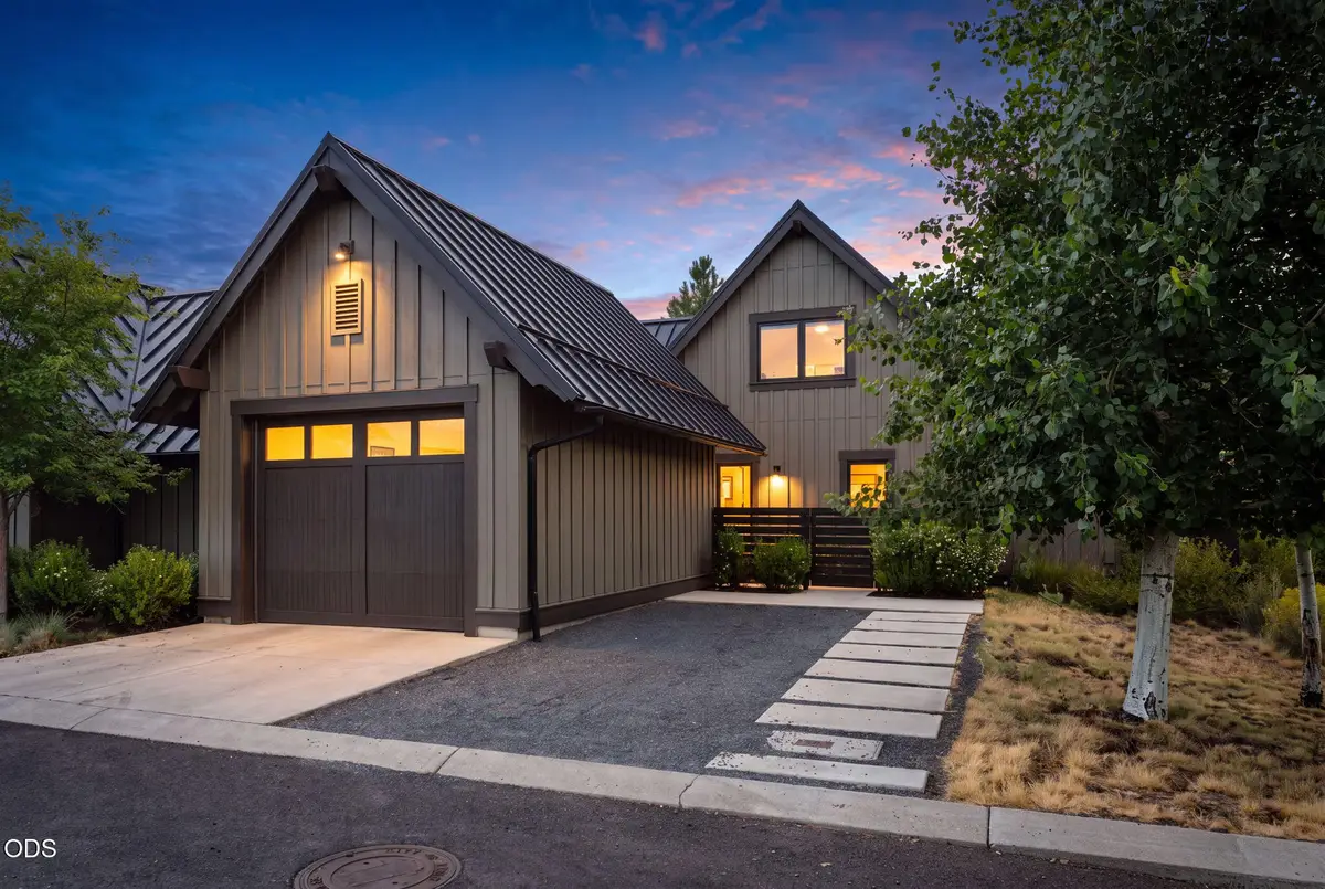 19374 Bonney Lane, Bend, OR 97702 - #1
