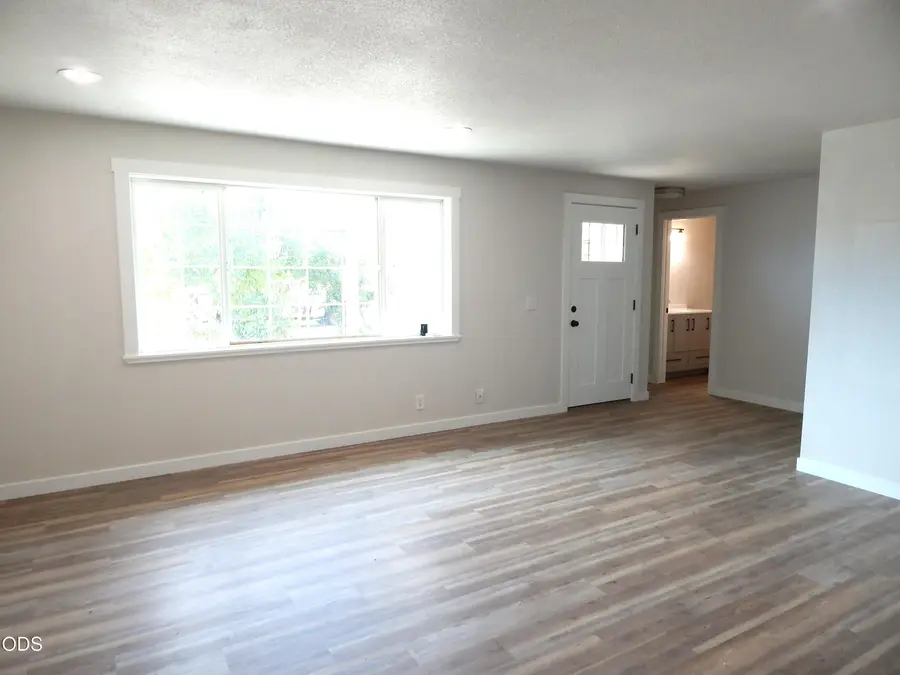 8222 Division Road, White City, OR 97503 - #3