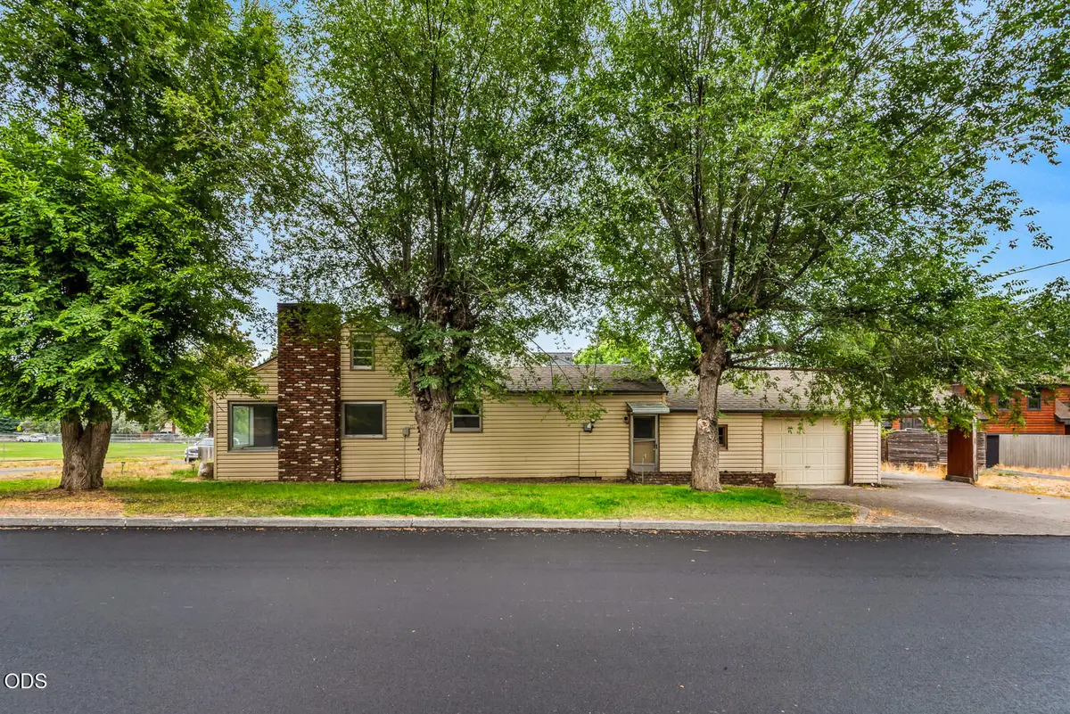 1251 NW Jacksonville Avenue, Bend, OR 97703 - #1