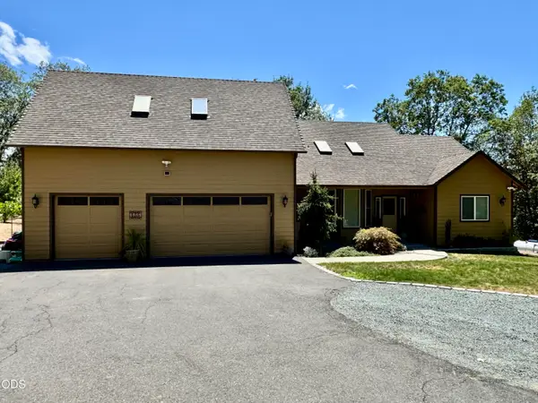 155 El Camino Way, Grants Pass, OR 97526
