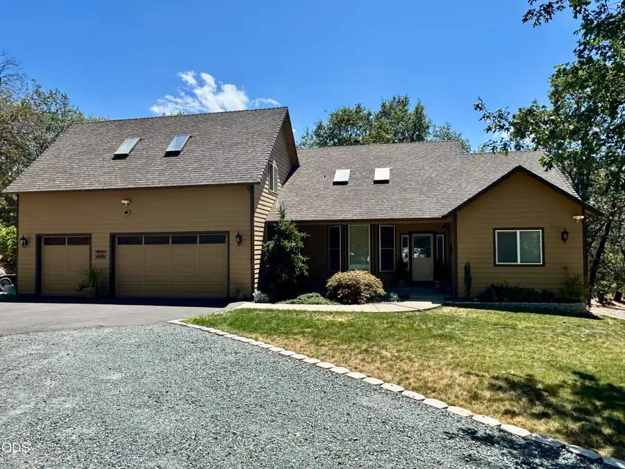 155 El Camino Way, Grants Pass, OR 97526 - #2