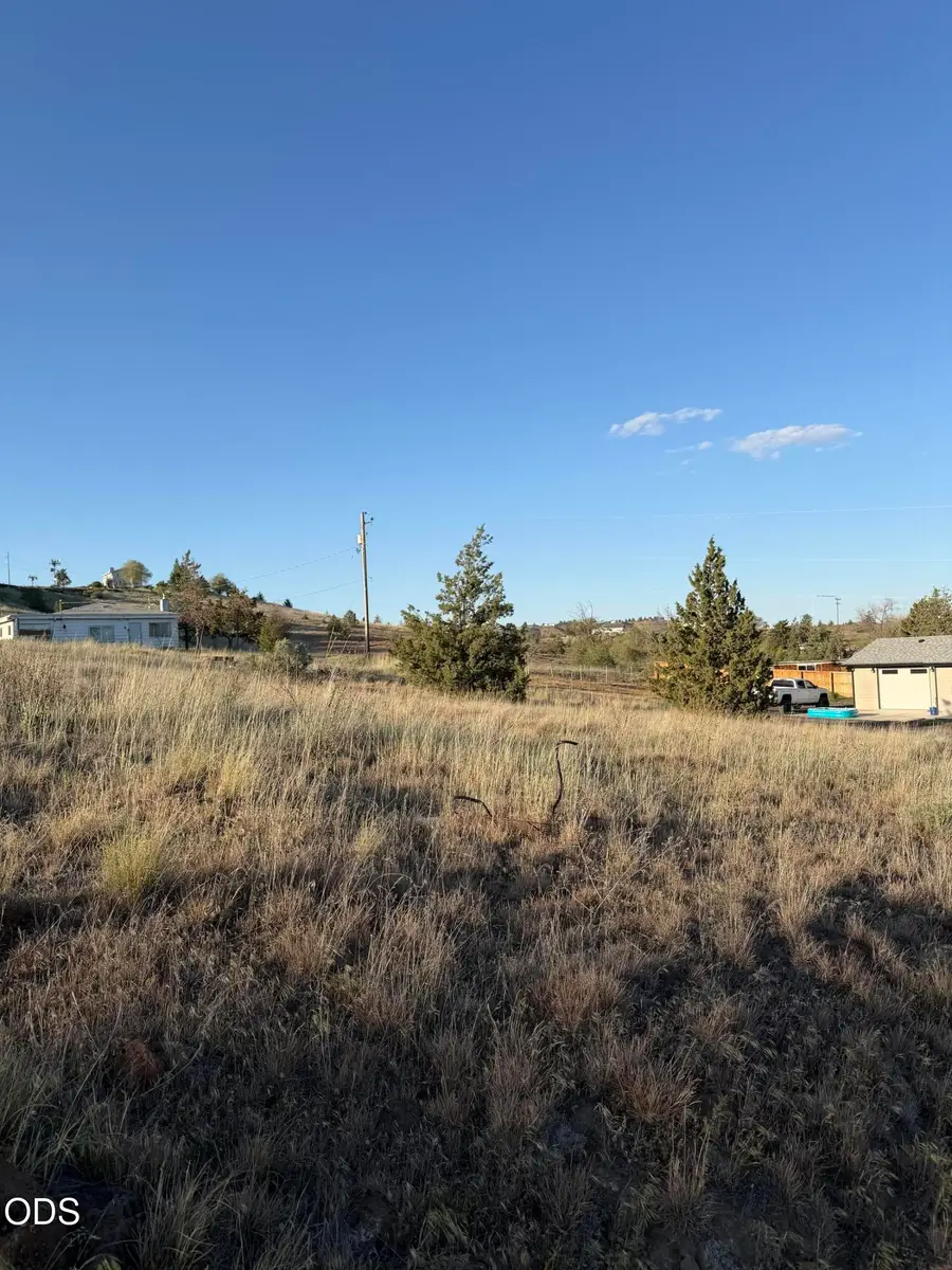 8 NE Cleveland Street, Madras, OR 97741 - #3