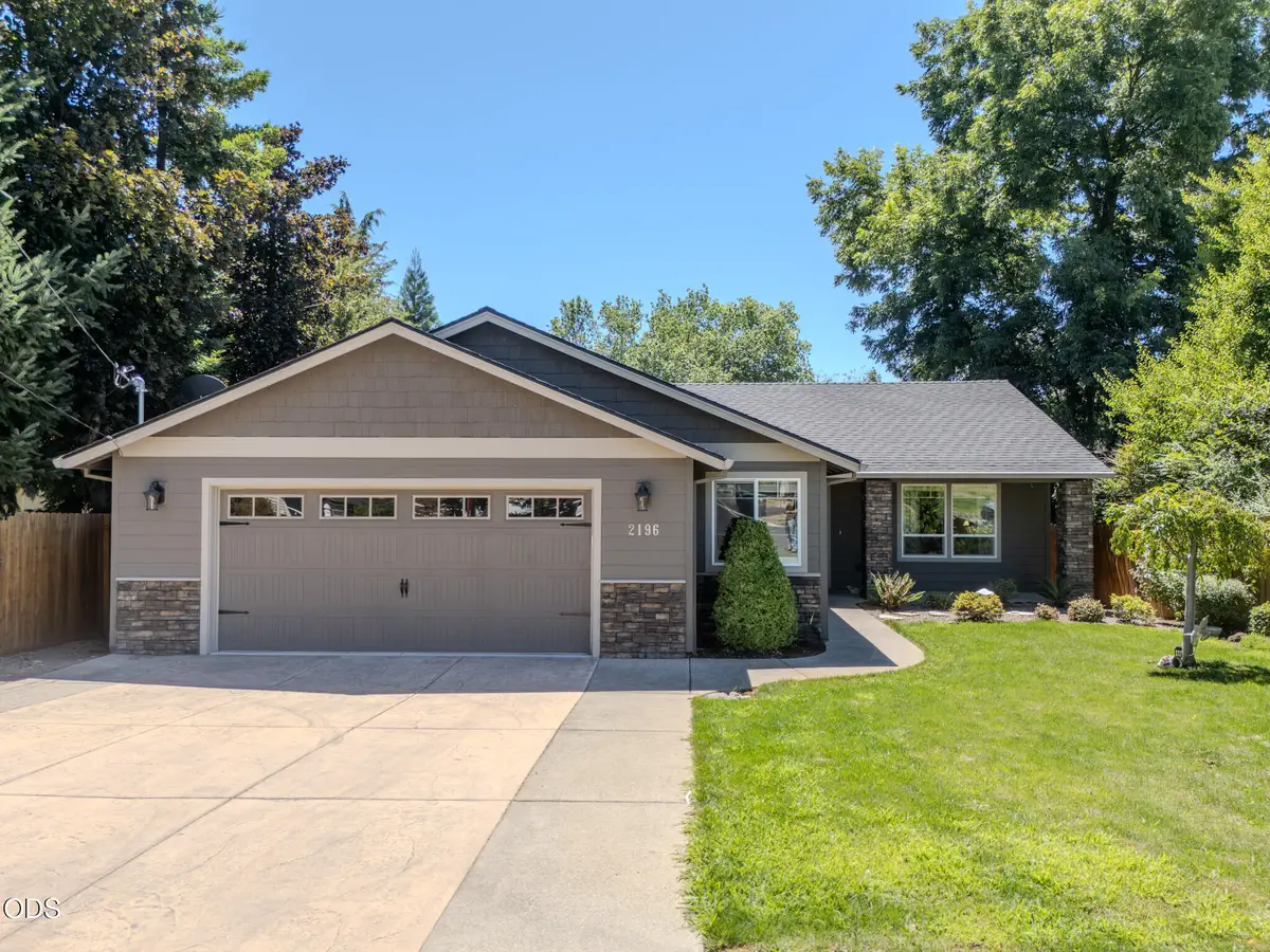 2196 Crestbrook Road, Medford, OR 97504 - #1