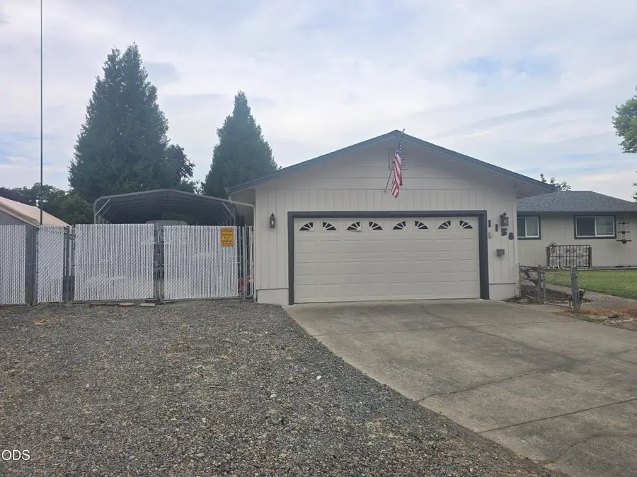 1158 Douglas Street, Medford, OR 97501 - #2
