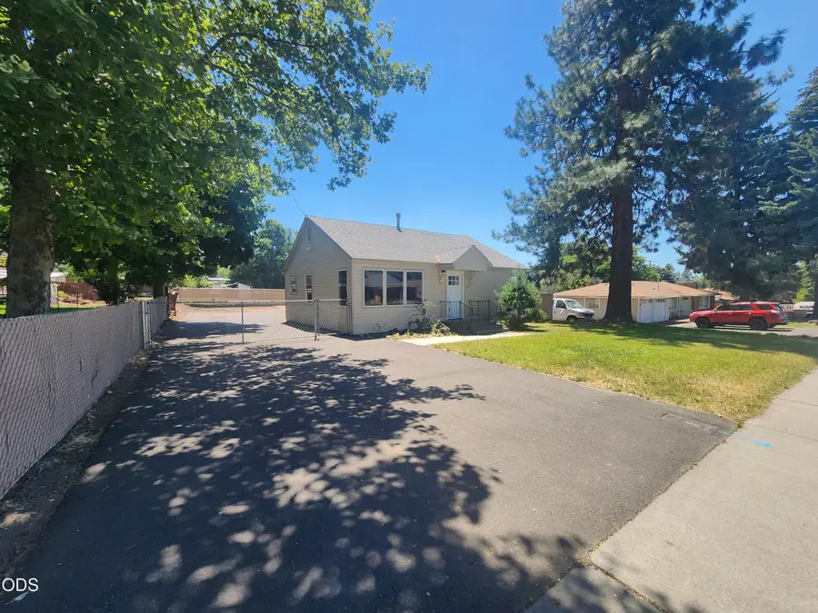 5038 Shasta Way, Klamath Falls, OR 97603 - #3